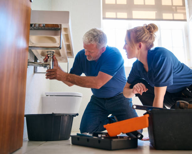 Best Clogged Drain Plumber  in Und City, MO